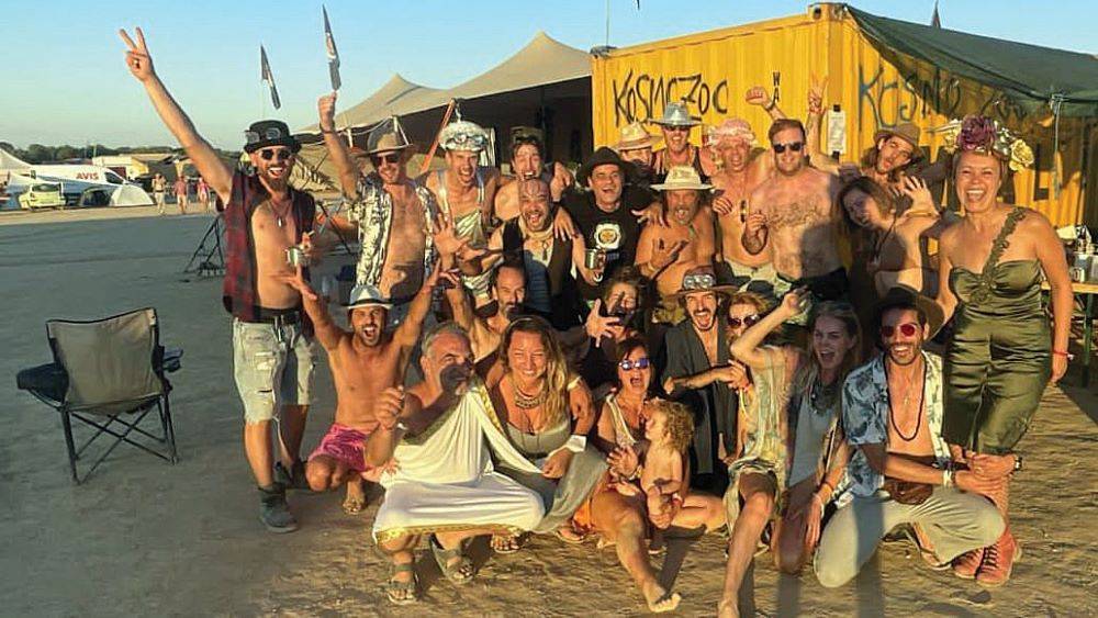 בזיעת אפך תיסע לחו״ל