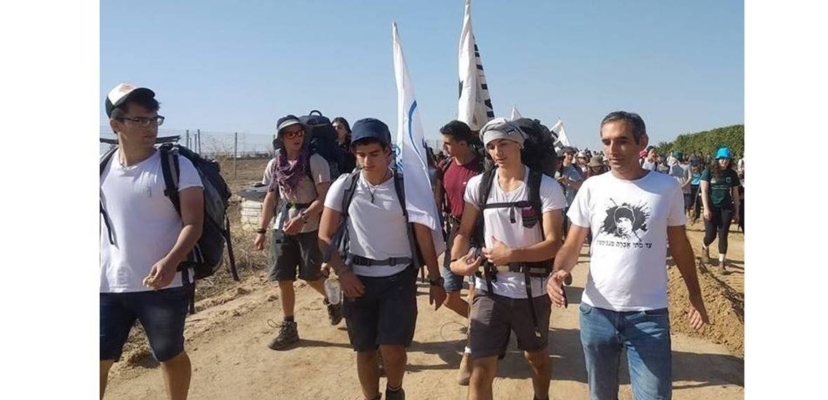 אל תחזקו ואל תחבקו